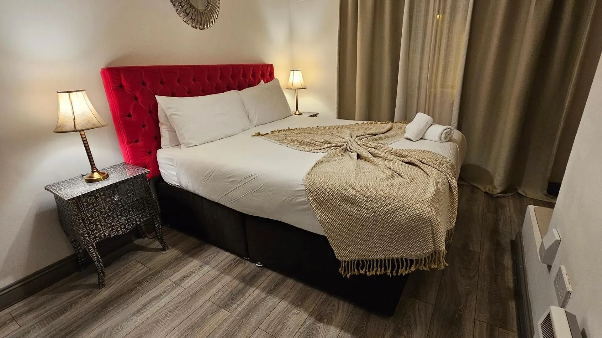 kontakty Dublin Exchange Suites